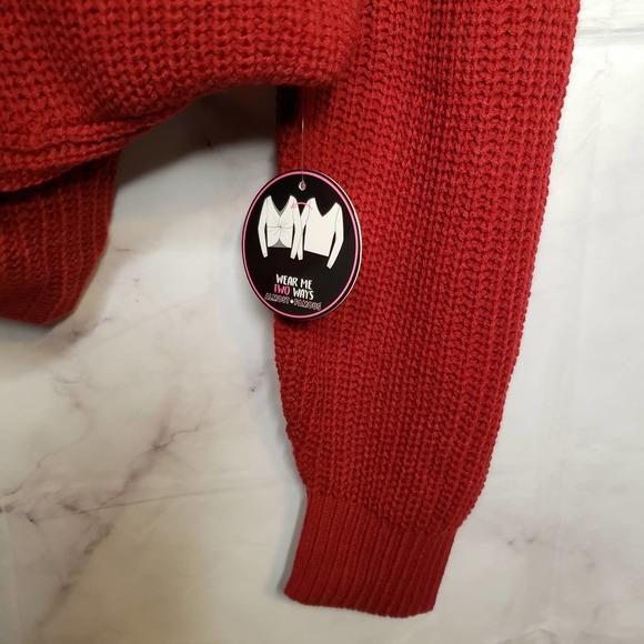 ALMOST FAMOUS red knit twisted cold shoulder pullover sweater 1X - Picture 3 of 12